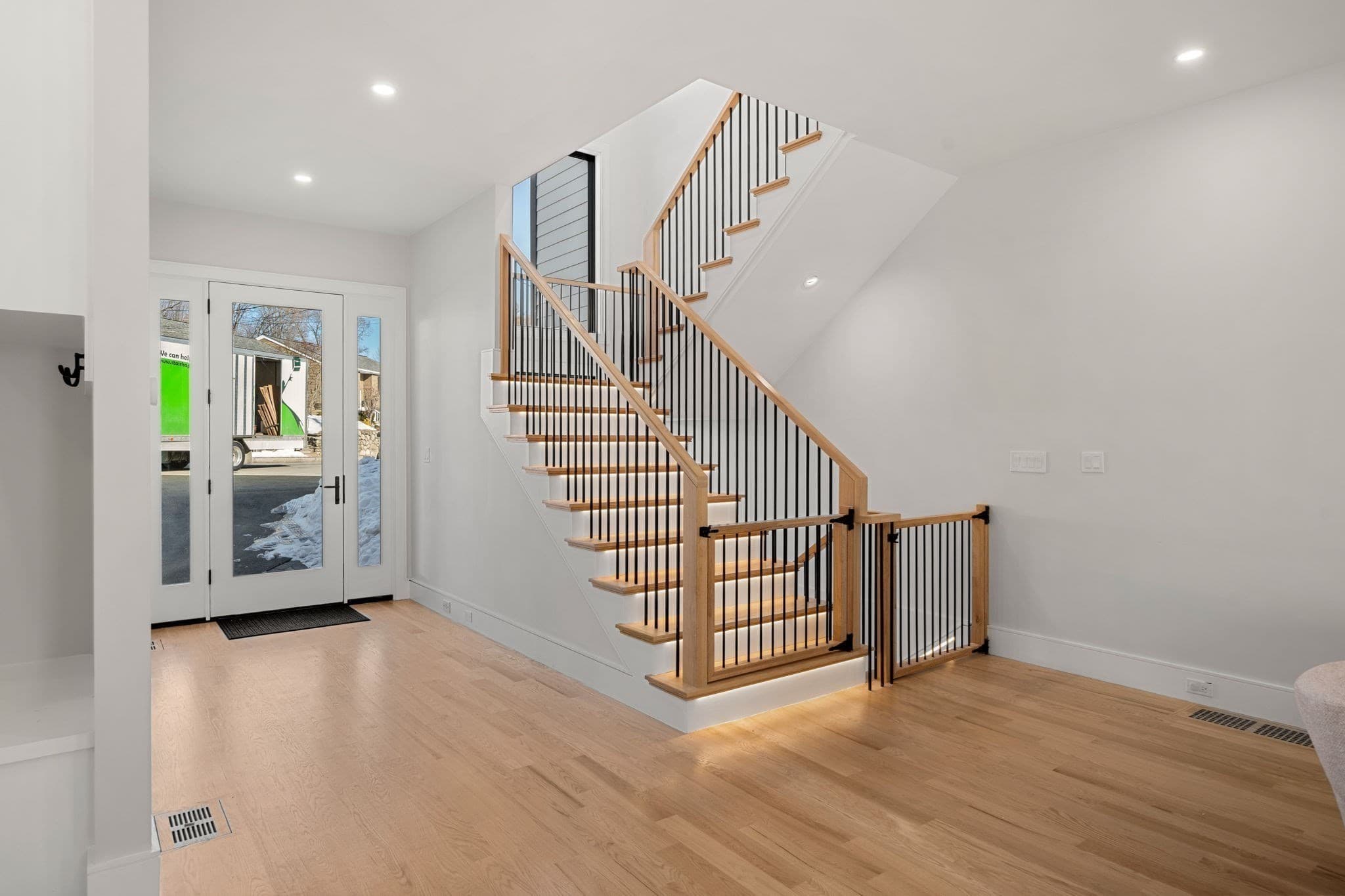 Condominium at 16-18 Josselyn Pl # 18, Newton MA 02461, photo 10 of 29