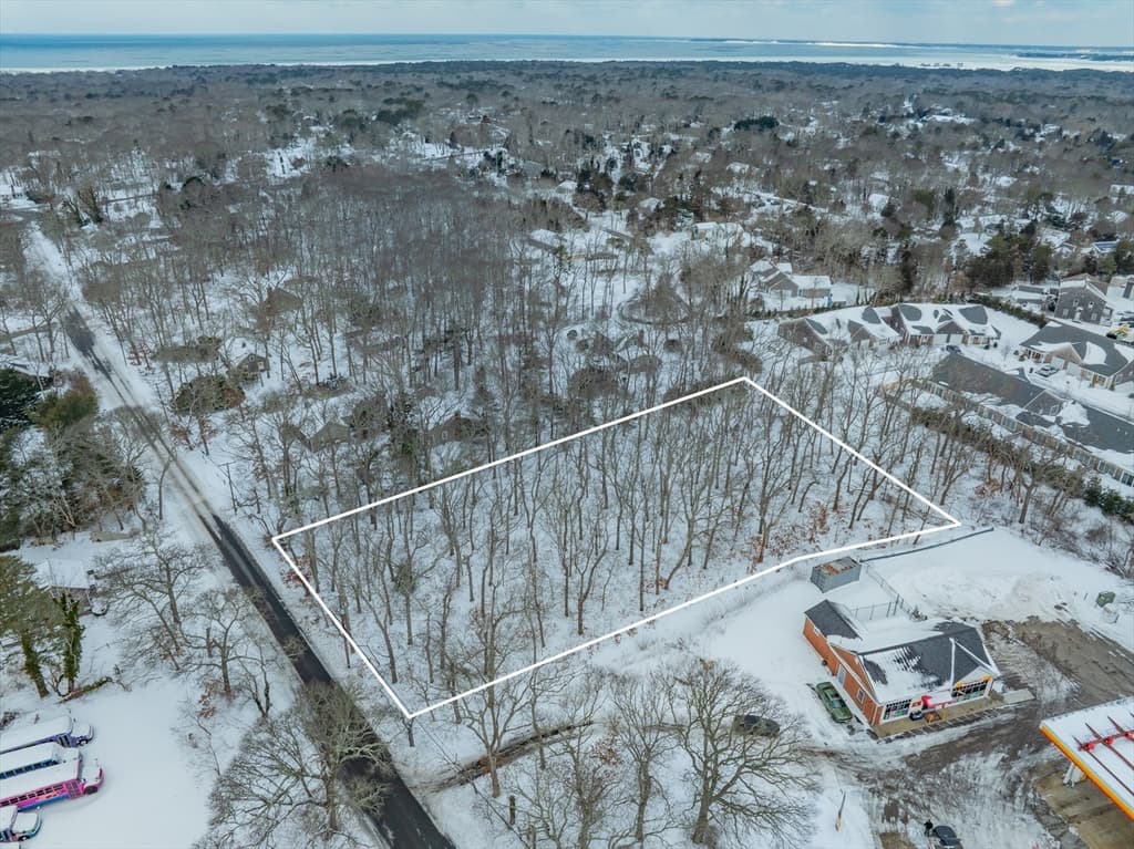 20 Oak Rd, Eastham MA 02642