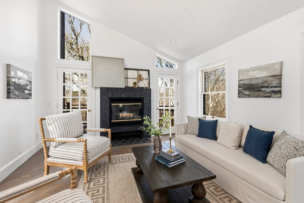 Condominium at 86 Harry Kemp Way # B, Provincetown MA 02657, Provincetown, photo 17 of 41