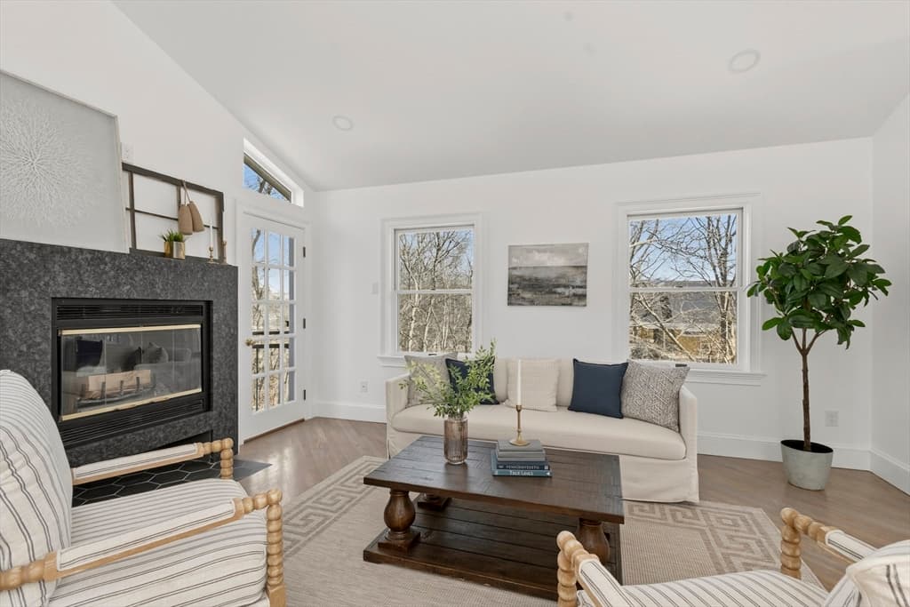 Condominium at 86 Harry Kemp Way # B, Provincetown MA 02657, Provincetown, photo 16 of 41