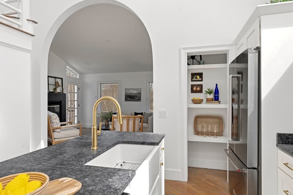 Condominium at 86 Harry Kemp Way # B, Provincetown MA 02657, Provincetown, photo 24 of 41