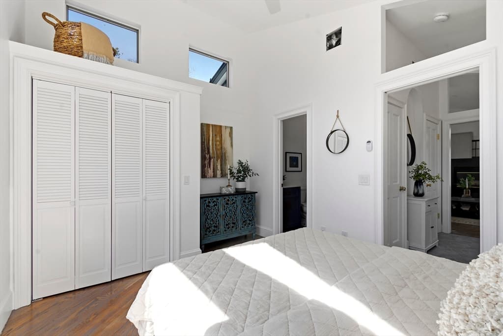 Condominium at 86 Harry Kemp Way # B, Provincetown MA 02657, Provincetown, photo 8 of 41
