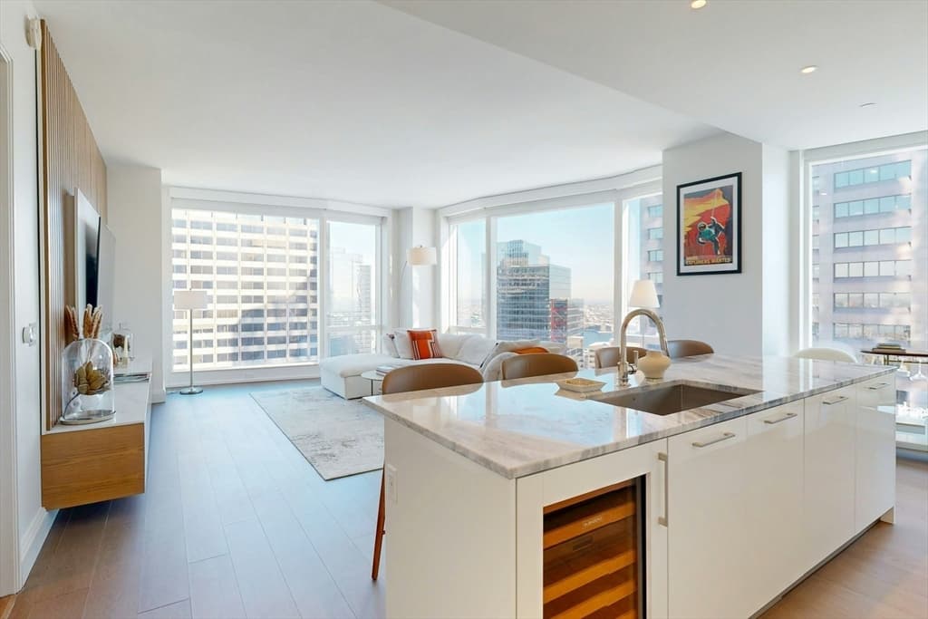 Condominium at 240 Devonshire St # 3912, Boston MA 02110, photo 11 of 41