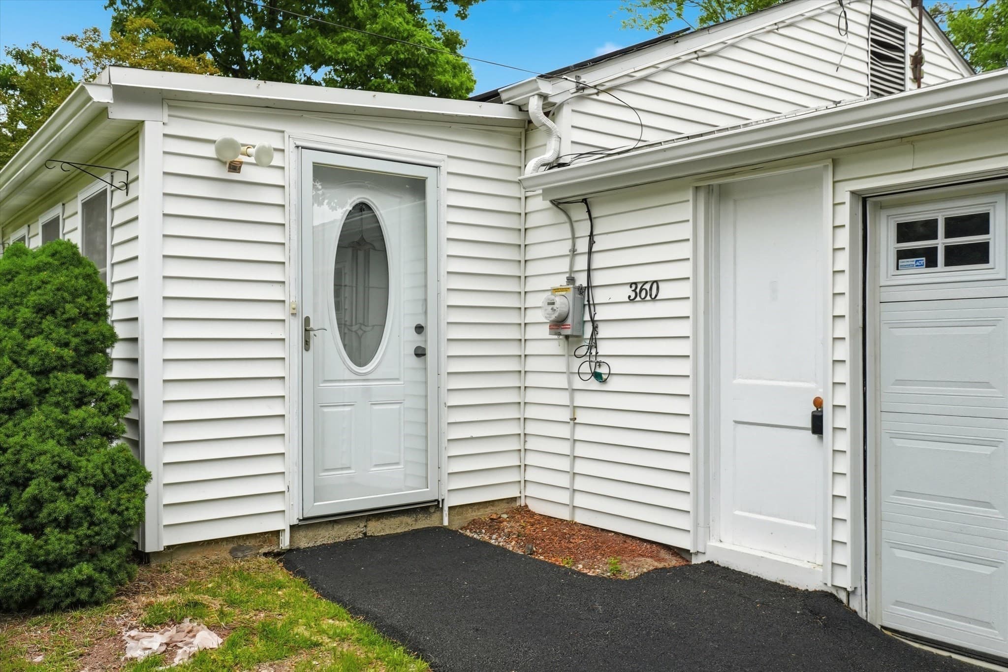 Single Family Residence at 360 Marshall St, Tewksbury MA 01876, photo 5 of 39