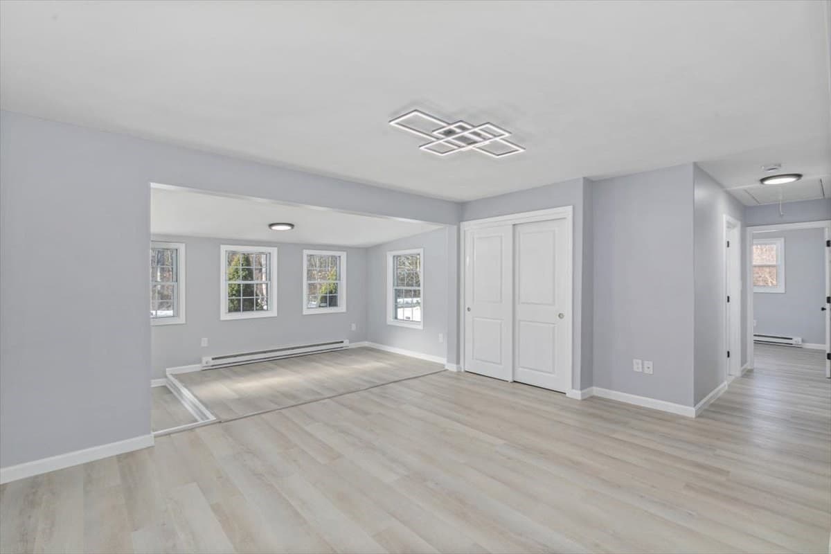 Single Family Residence at 360 Marshall St, Tewksbury MA 01876, photo 10 of 39