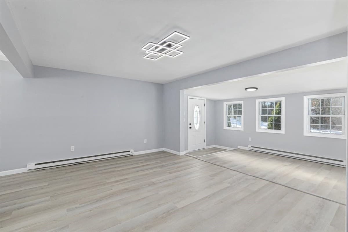 Single Family Residence at 360 Marshall St, Tewksbury MA 01876, photo 8 of 39