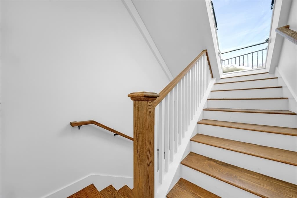 Condominium at 133 Boardman St, Boston MA 02128, Boston, photo 15 of 19