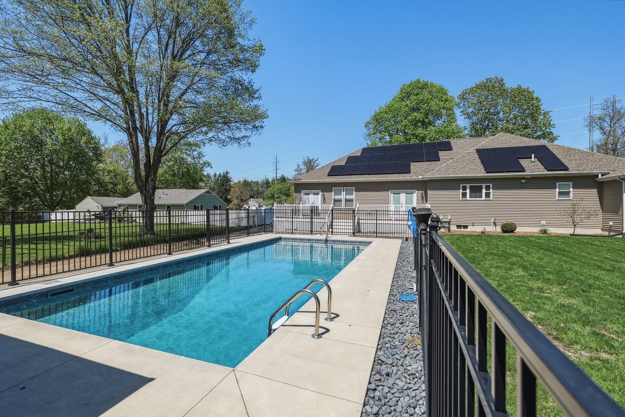 Single Family Residence at 980 Center Street, Ludlow MA 01056, photo 8 of 42