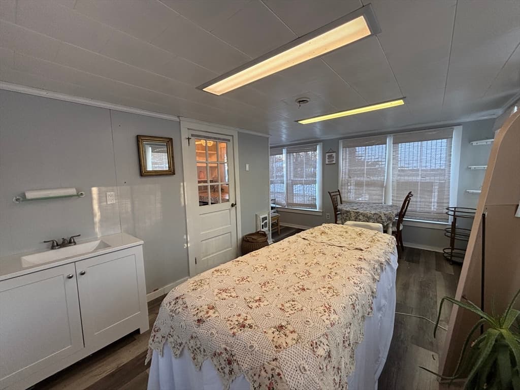 Commercial Sale at 883 Moraine St, Marshfield MA 02050, Marshfield, photo 9 of 10