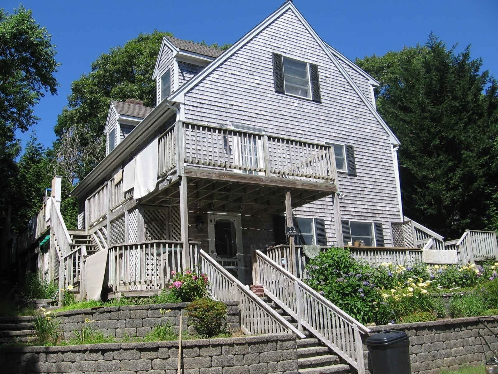 Single Family Residence at 22 Old Lighthouse Road, Tisbury MA 02568, photo 2 of 30