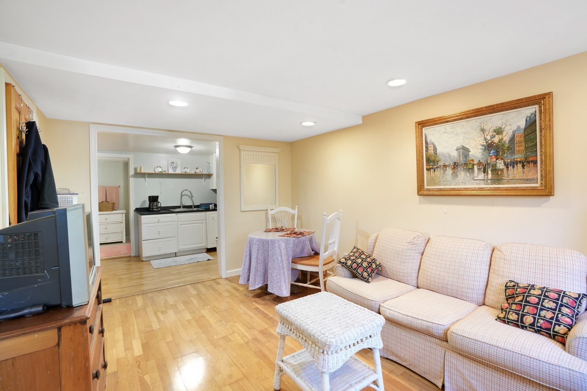 Single Family Residence at 22 Old Lighthouse Road, Tisbury MA 02568, photo 24 of 30