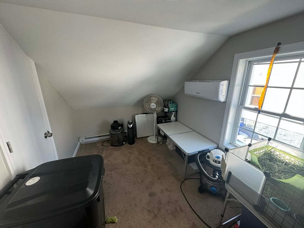 Single Family Residence at 511 Bank St, Fall River MA 02720, photo 11 of 11