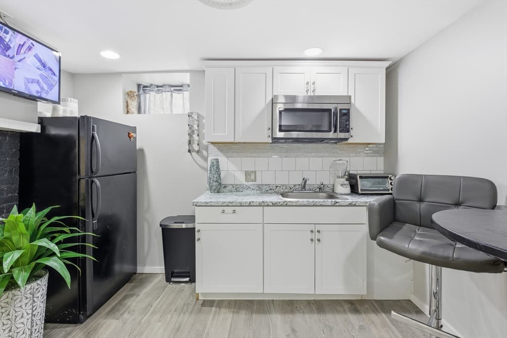 3 Family - 3 Units Up/Down at 23 Lawrence Ave, Boston MA 02121, Boston, photo 14 of 25