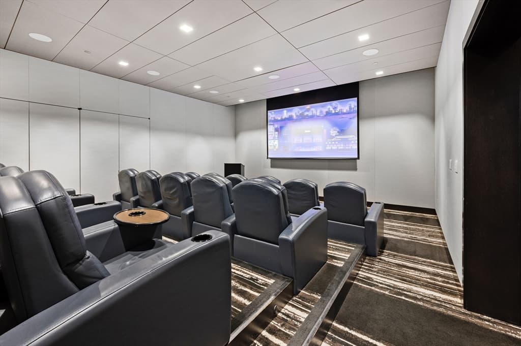 Condominium at 1 Franklin St # 1607, Boston MA 02110, photo 14 of 16