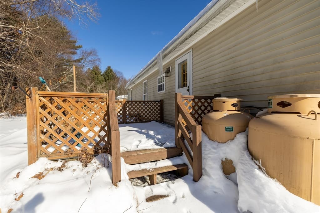 Single Family Residence at 21 Fox Run, Brookfield MA 01506, Brookfield, photo 23 of 26