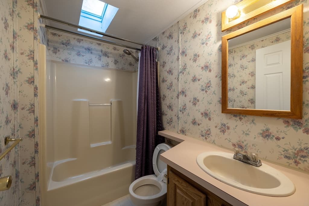 Single Family Residence at 21 Fox Run, Brookfield MA 01506, Brookfield, photo 16 of 26