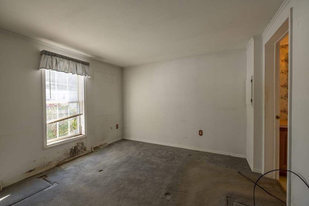 Single Family Residence at 21 Fox Run, Brookfield MA 01506, Brookfield, photo 12 of 26