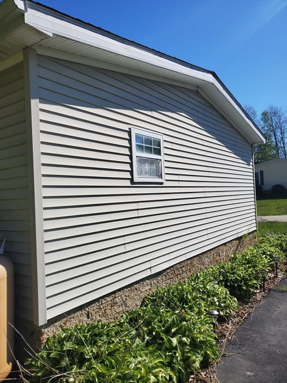 Single Family Residence at 21 Fox Run, Brookfield MA 01506, Brookfield, photo 25 of 26