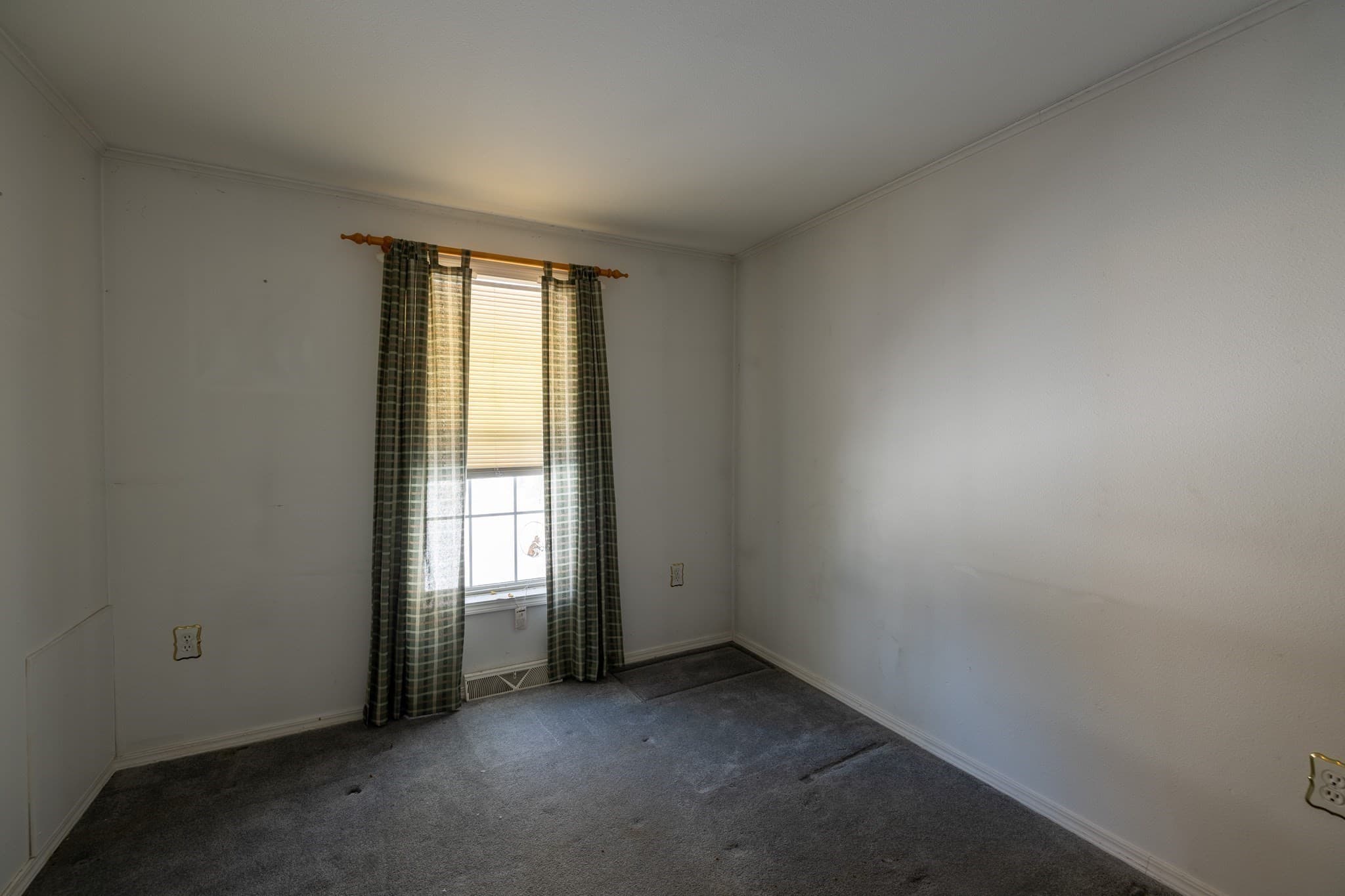 Mobile Home at 21 Fox Run, Brookfield MA 01506, Brookfield, photo 19 of 25
