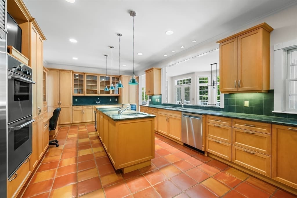 Single Family Residence at 169 Tisquantum, Chatham MA 02633, Chatham, photo 14 of 42