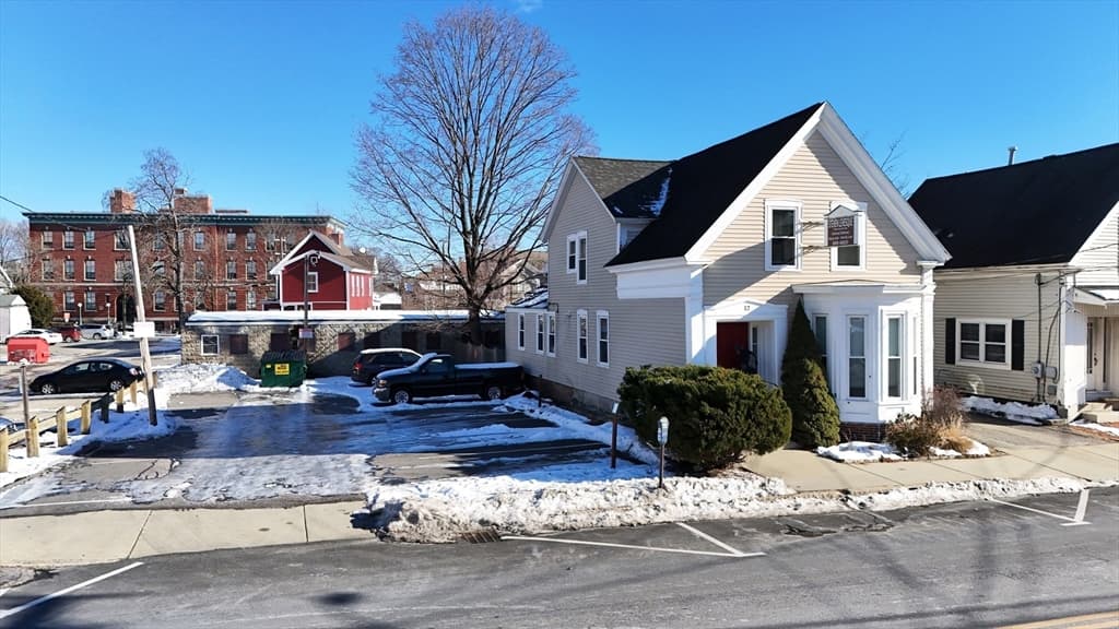 12 Spring, Nashua NH 03061