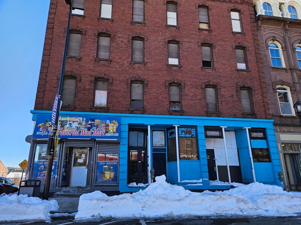 156-162 High St, Holyoke MA 01040