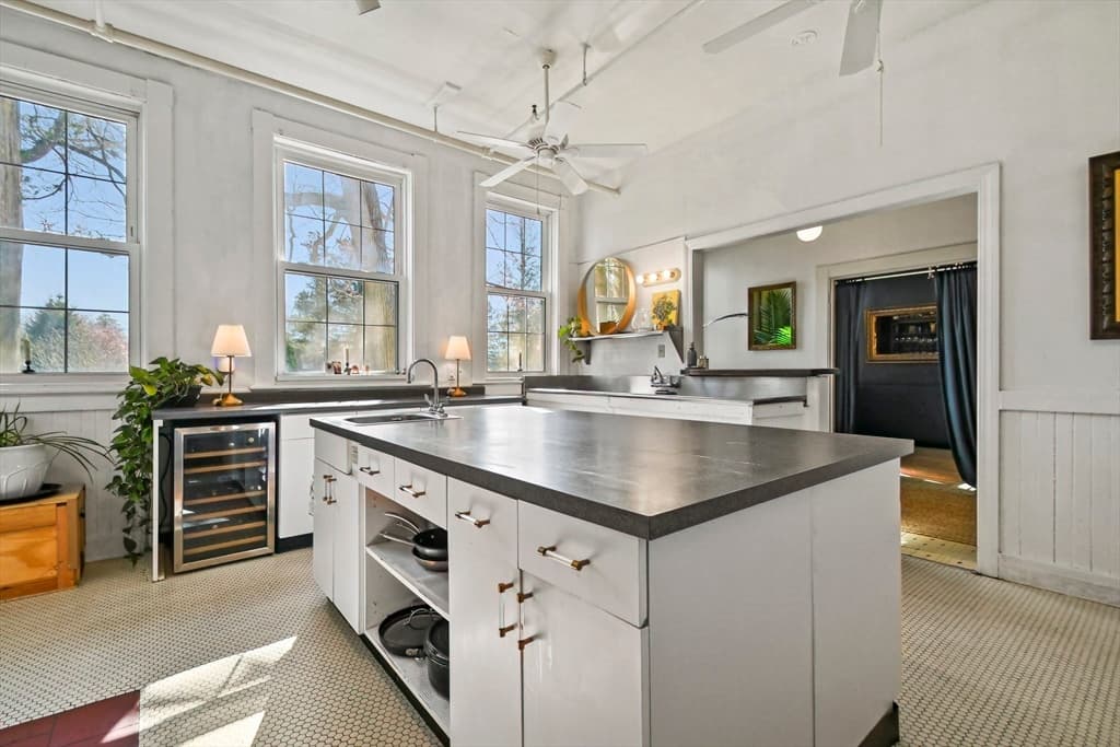 824 Tucker Rd, Dartmouth MA 02747 photo 17