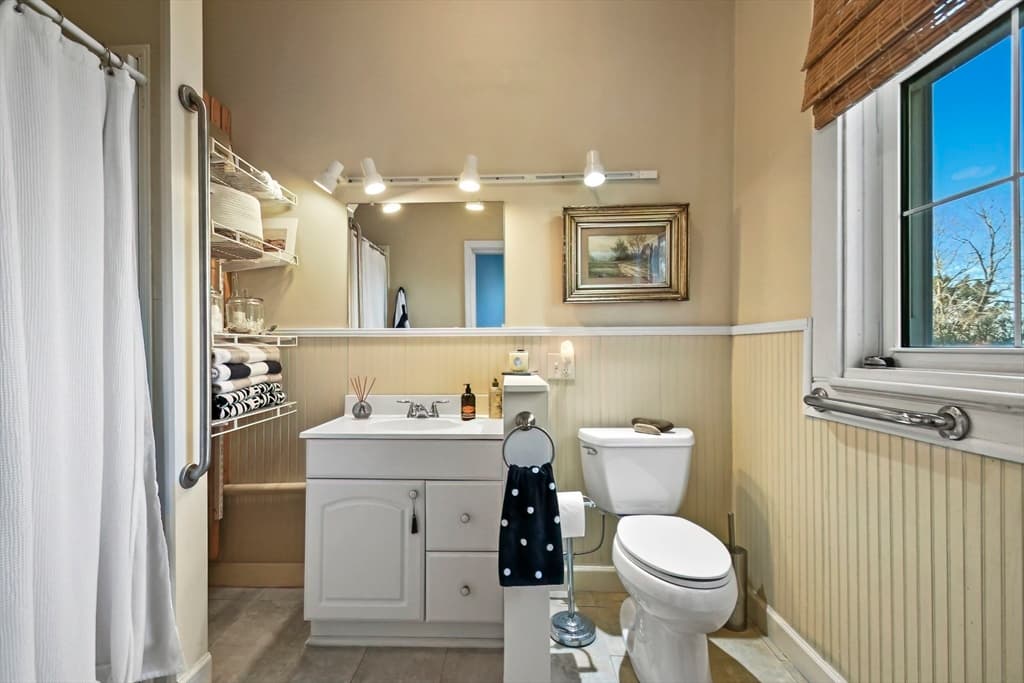 824 Tucker Rd, Dartmouth MA 02747 photo 29