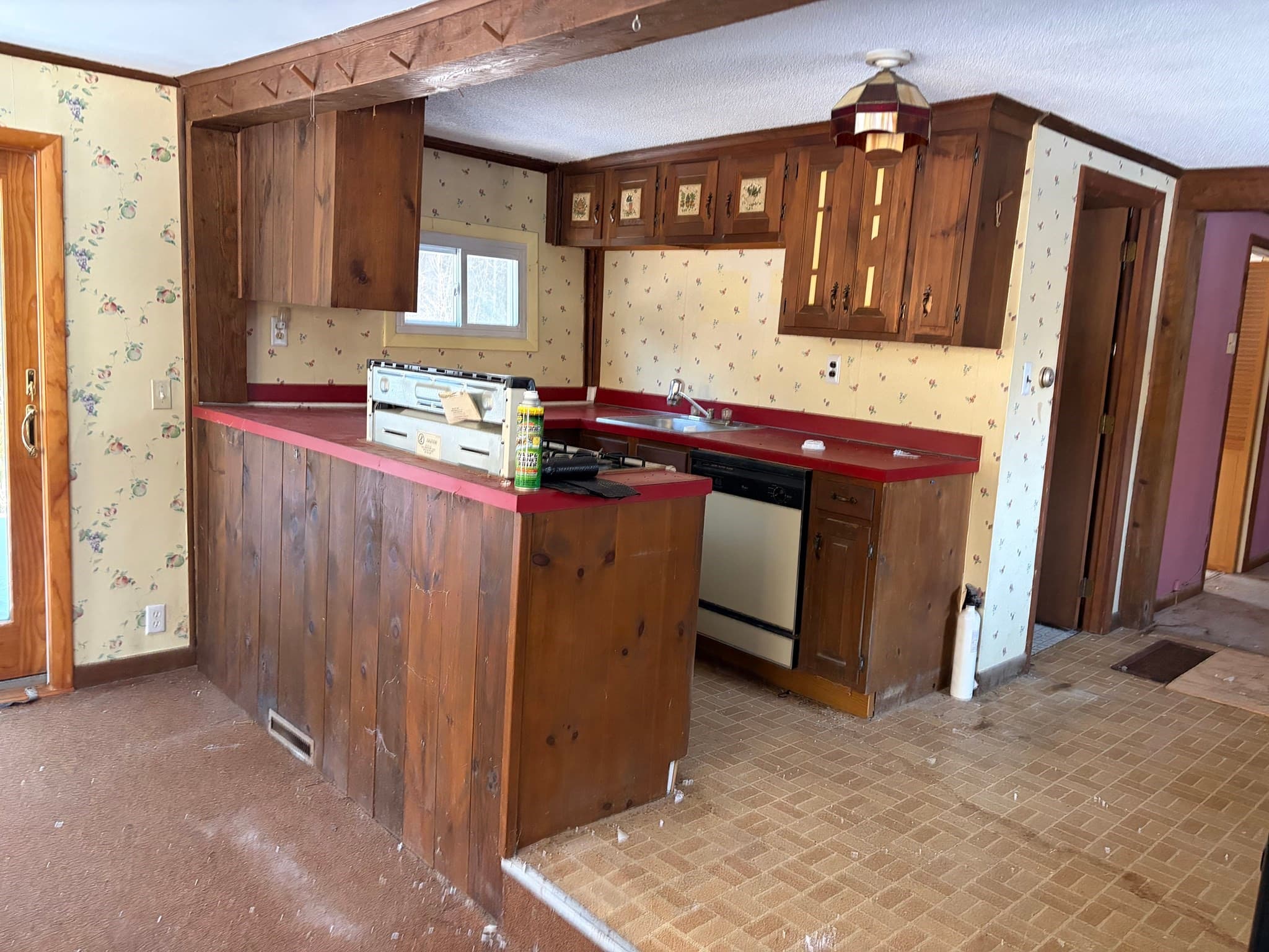 Single Family Residence at 11 S Chesterfield Rd, Goshen MA 01032, photo 6 of 32