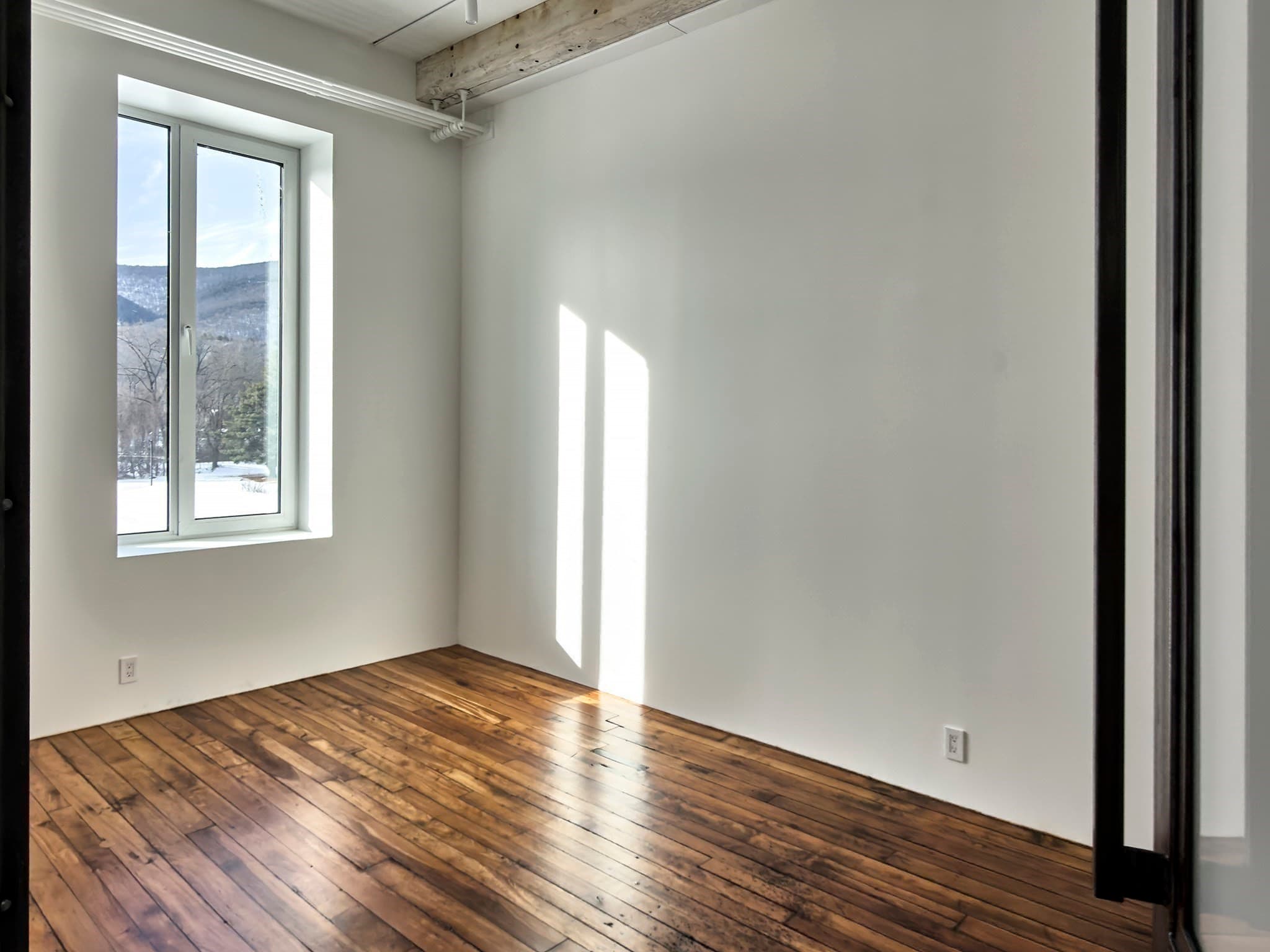 Condominium at 520 State Rd # 303, North Adams MA 01247, photo 12 of 35
