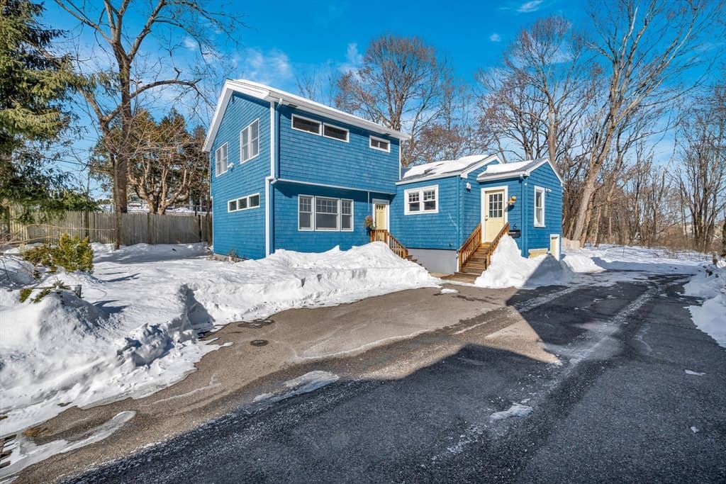 6 Smith Ln # 6, Manchester MA 01944