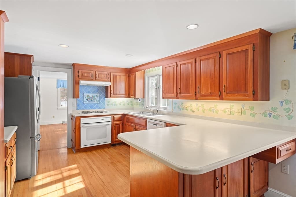 79 Bayberry Ln, Barnstable MA 02630 photo 6