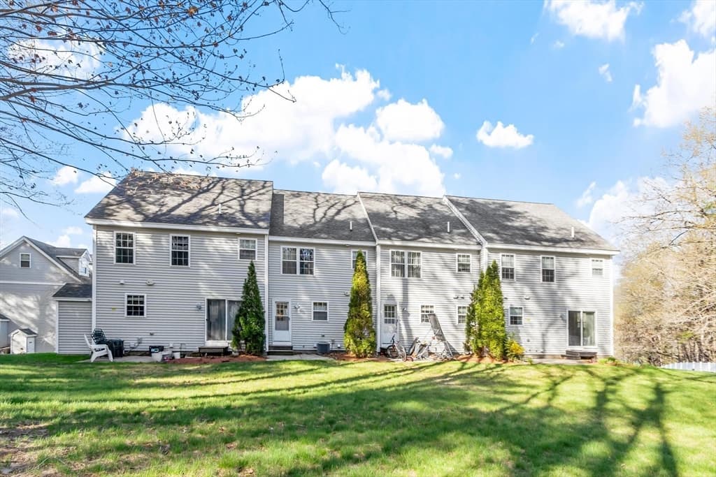 Condominium at 26 Bradley Dr # D, Groton MA 01450, Groton, photo 6 of 39
