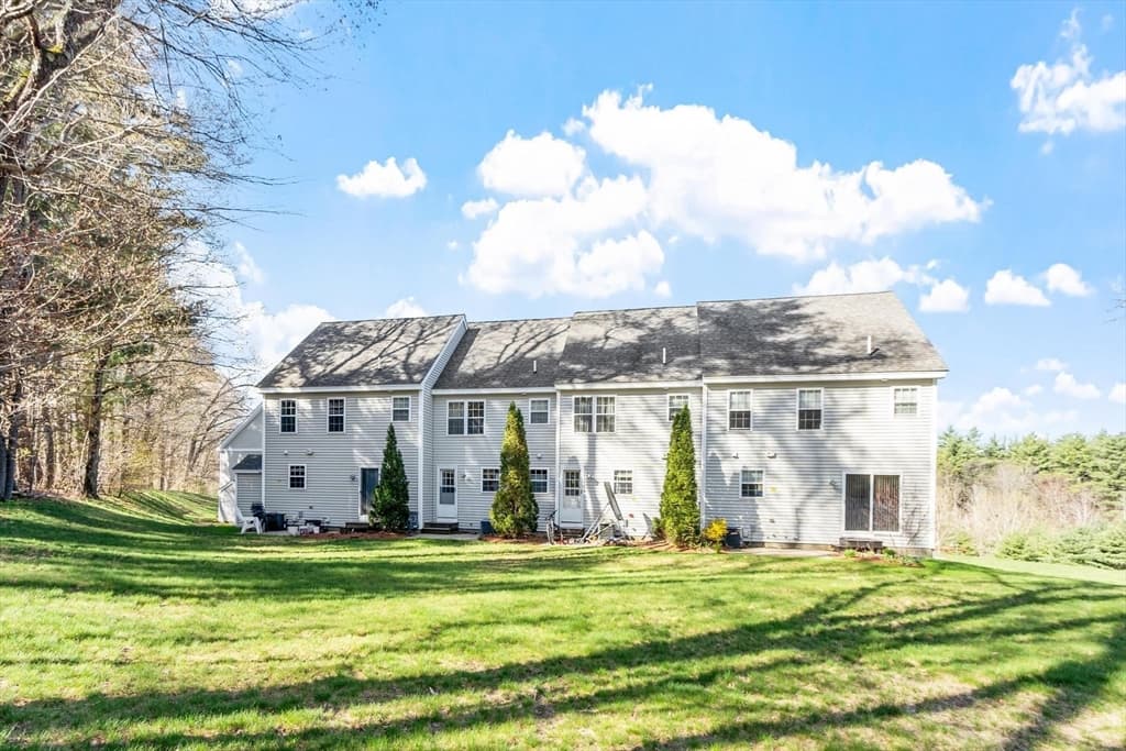 Condominium at 26 Bradley Dr # D, Groton MA 01450, Groton, photo 8 of 39