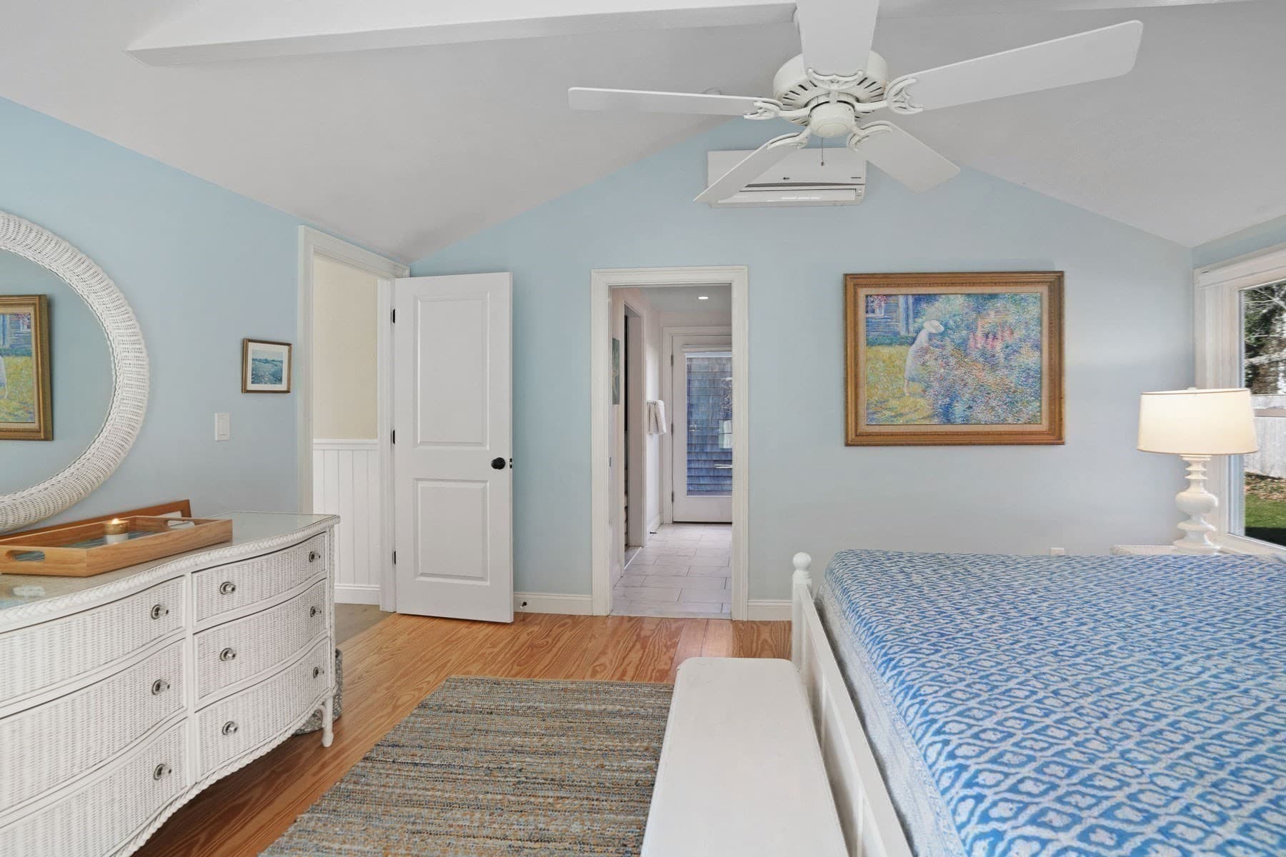 Single Family Residence at 16 Frog Hollow, Tisbury MA 02557, photo 16 of 27