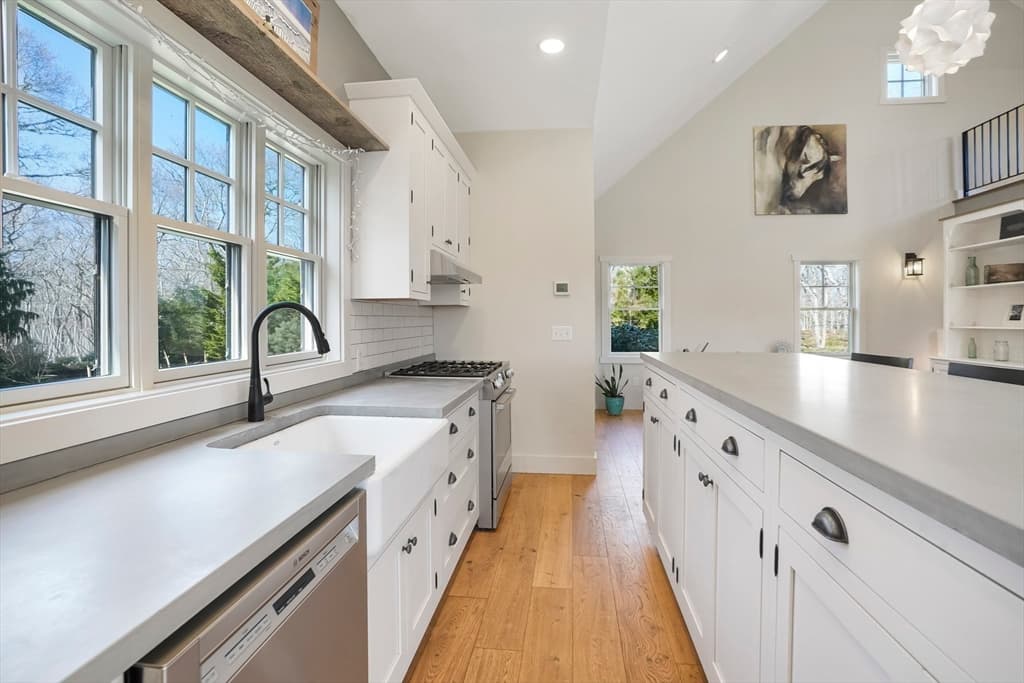 114 Meetinghouse Way, Edgartown MA 02539 photo 11