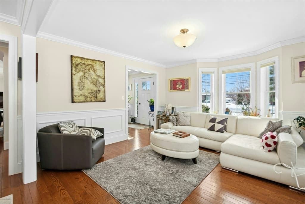 Condominium at 80 Pleasant Street # 80, Medfield MA 02052, Medfield, photo 6 of 32