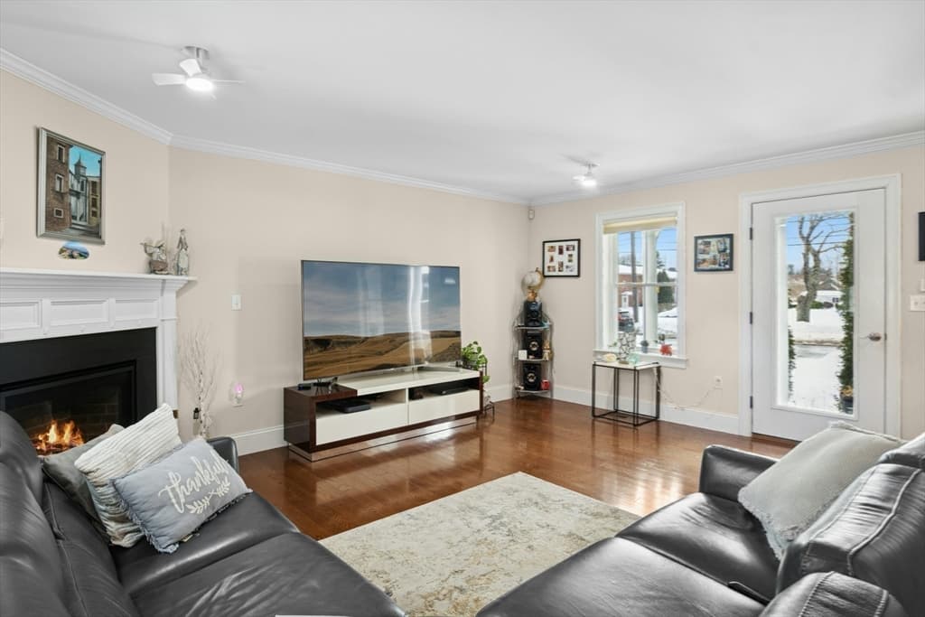 Condominium at 80 Pleasant Street # 80, Medfield MA 02052, Medfield, photo 15 of 32