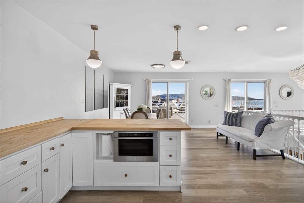 Single Family Residence at 44 Seabury Point Rd, Duxbury MA 02332, Duxbury, photo 12 of 42
