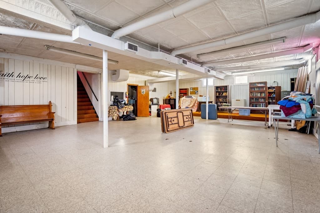 391 Onset Ave, Wareham MA 02538 photo 19