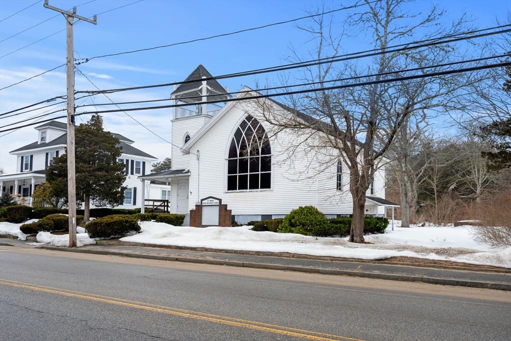 391 Onset Ave, Wareham MA 02538 photo 4