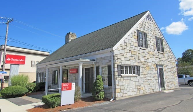 818 Washington St, Holliston MA 01746