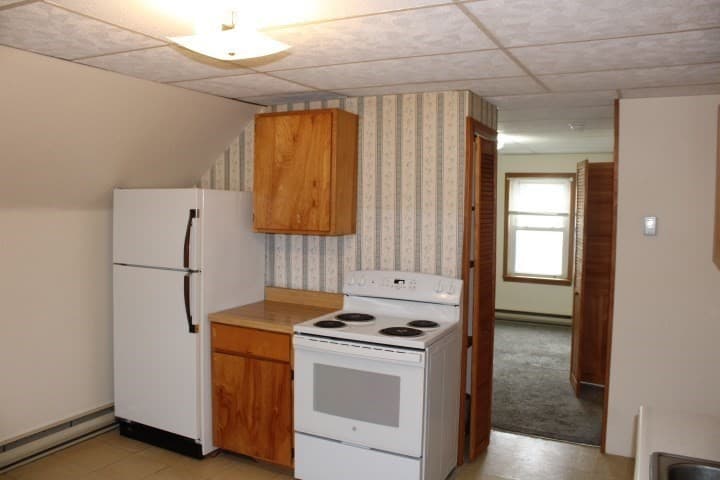 3 Family - 3 Units Up/Down at 113 Pleasant St, Gloucester MA 01930, Gloucester, photo 2 of 10