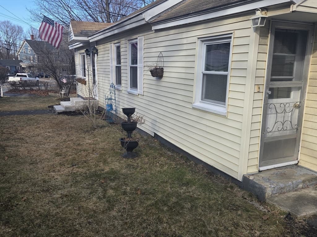 Single Family Residence at 242 Pleasant Street, Leominster MA 01453, photo 3 of 33
