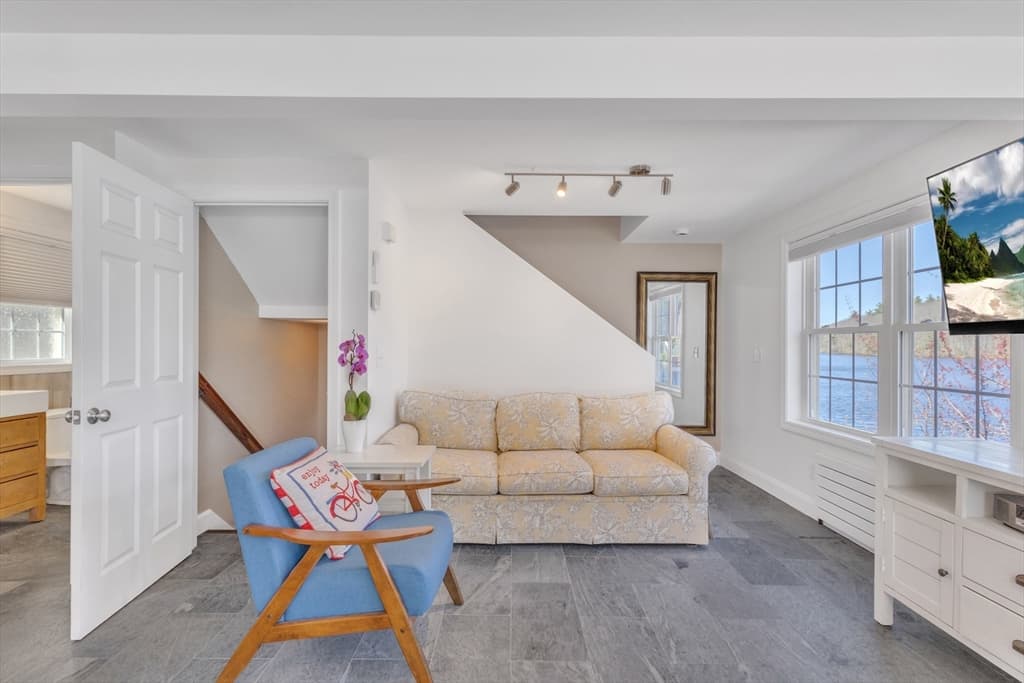 Single Family Residence at 864 South Rd, Ashby MA 01431, Ashby, photo 10 of 32