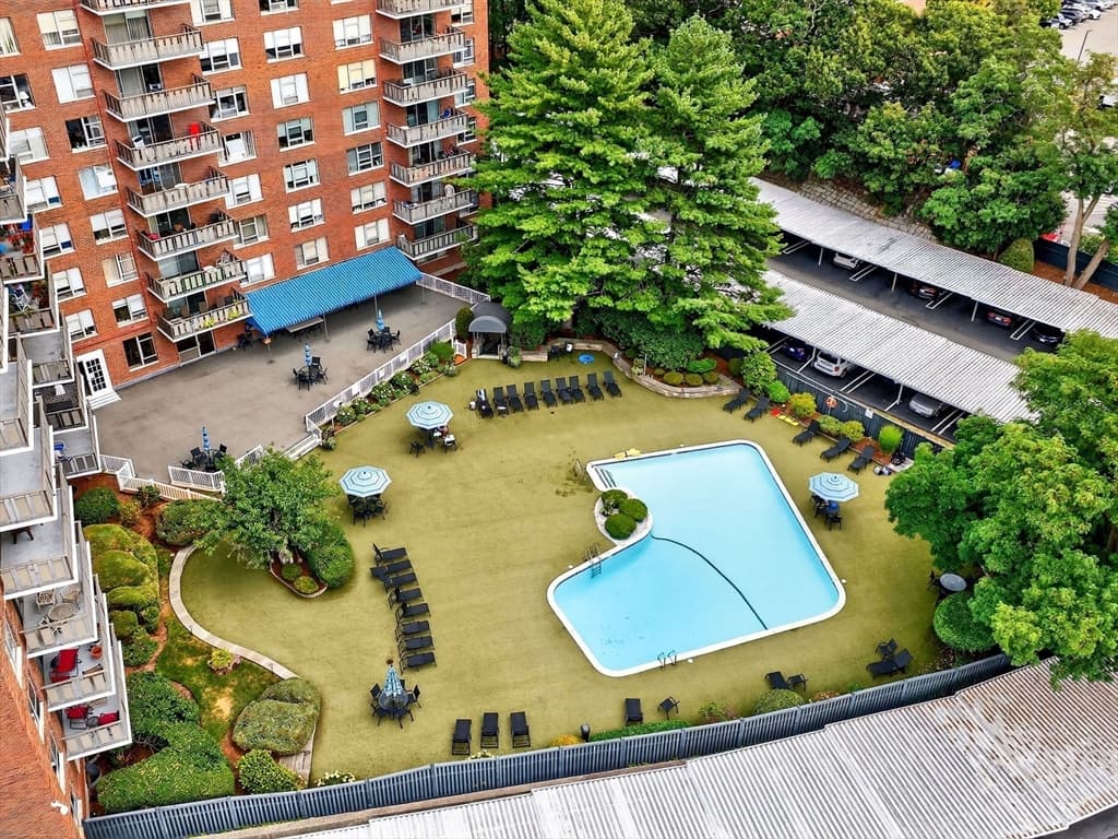 Condominium at 280 Boylston St # 713, Newton MA 02467, Newton, photo 21 of 22