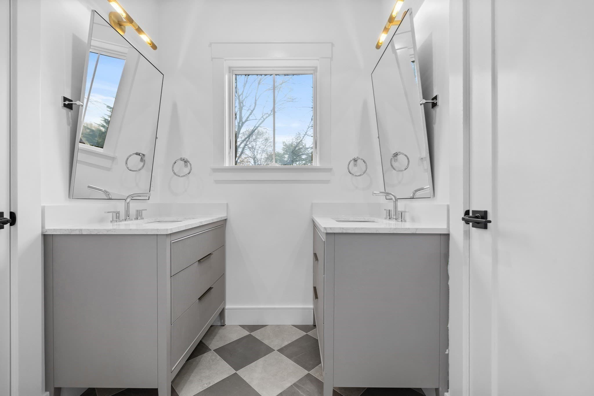 Single Family Residence at 26 Beacon Ave, Newburyport MA 01950, photo 32 of 42