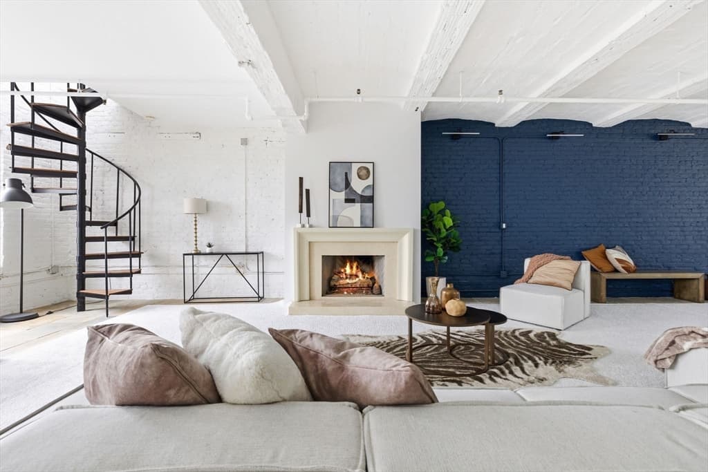Condominium at 121-123 Beach St # 803, Boston MA 02111, photo 6 of 30