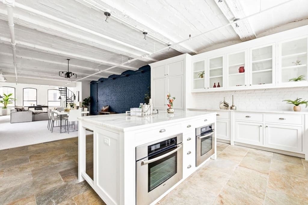 Condominium at 121-123 Beach St # 803, Boston MA 02111, photo 14 of 30