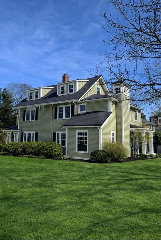 Single Family Residence at 28 Green St, Needham MA 02492, photo 4 of 21